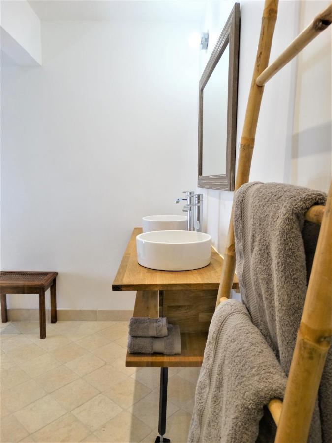 Chateau Montplaisir Charming B&B In Provence Valréas Esterno foto